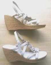 DOROTHY PERKINS SIZE 4 BEIGE