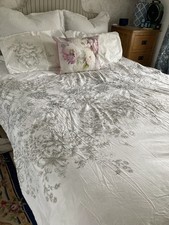Laura Ashley King Size Duvet Cover Grey White Floral Silver Embroidered Roses