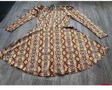 NASTY GAL SIZE UK 10 SNAKE