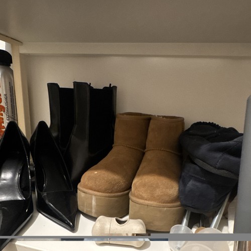 Platform uggs size - 6, women's