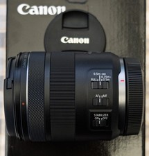 Canon RF 85mm f/2 Macro IS STM