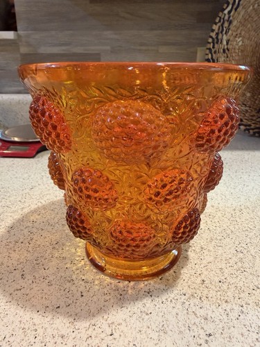 Verlys fenton vase - fenton,