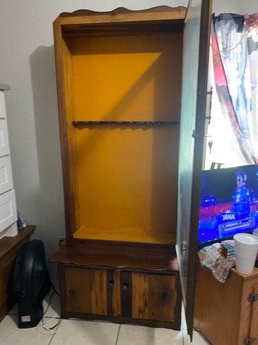 Gun cabinet wood pre - cabinet, pre-owned