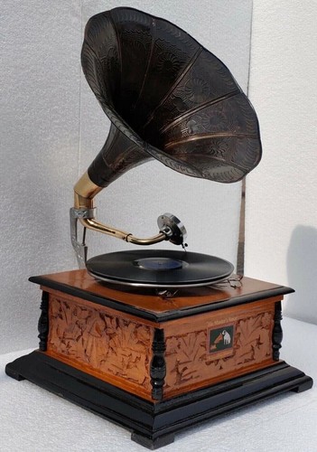 Antique gramophone fully - antique,