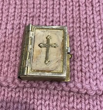 Miniature New Testament 4x3x0.8 Cm Vintage Bible