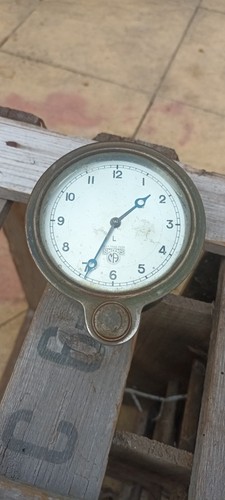 Vintage smiths dashboard - ma,