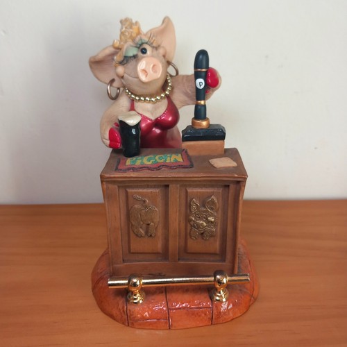 Piggin the pull - on, decorative