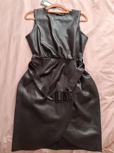Boohoo little black dress - black, size