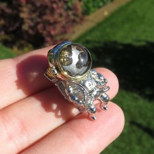 Minerals ASTRONAUT - METEORITE