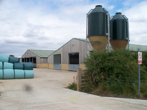 Photo 6x4 bledington grounds - 6x4,