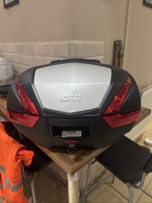 Givi V47 Monokey System Top Box With Fitting Kit