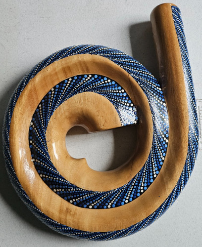 Handcrafted spiral didgeridoo - handcrafted,