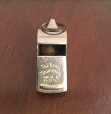 Vintage Acme Thunderer Pea