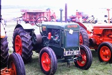 OLIVER TRACTOR (EJ7362) - Original 35mm SLIDE
