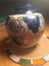 Royal  Doulton  ovoid Vase, 14.5 Cm Tall. Stoneware. 