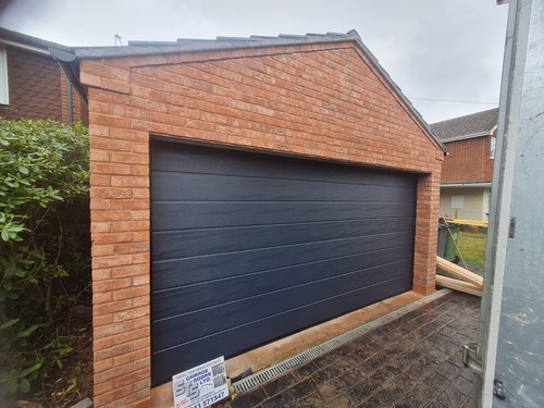 Rib sectional garage door - m-rib,