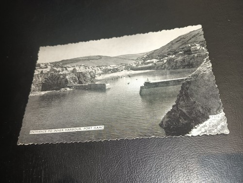 Entrance inner harbour - entrance, to
