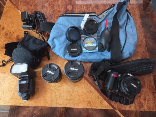 Nikon d7000 camera body - camera,
