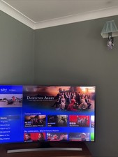 Samsung 55JS8500 Curved SUHD TV 55 Inch Slight White Bleed at Edge of Screen