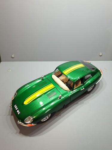 Jaguar type burago 18 met - jaguar, 1