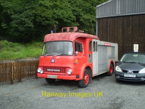 Photo bedford fire engine - bedford,