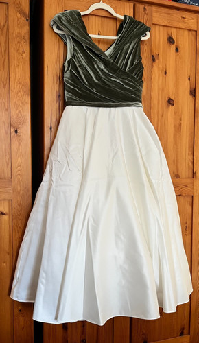 True bride uk14 - bride, 50s