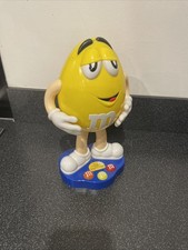 Yellow Peanut M&M Candy