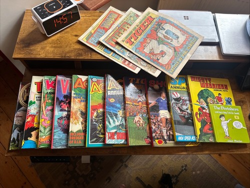 Vintage annual bundle x12 job - annual,