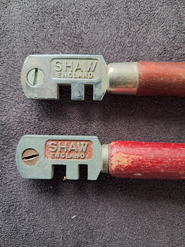 Vintage shaw glass - , x