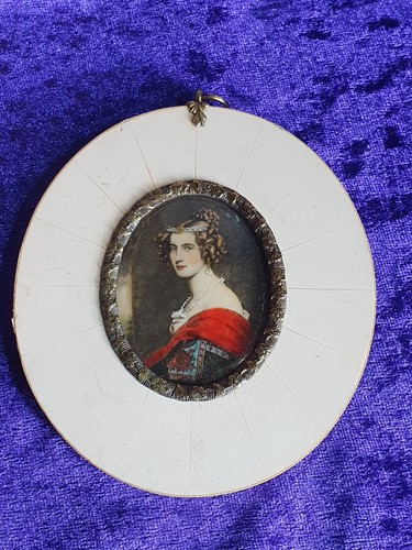 Copy antique miniature - of,