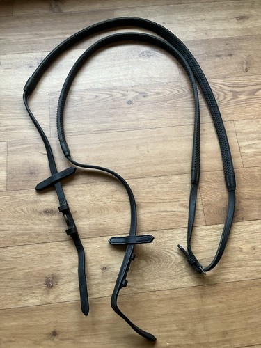 Brown leather rubber grip