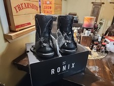 Ronix Divide Black Wakeboard