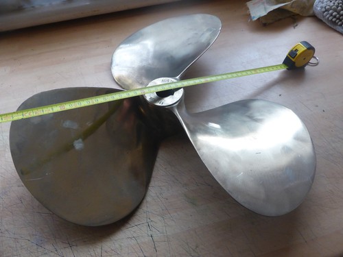 Brass boat propeller left - propeller.,