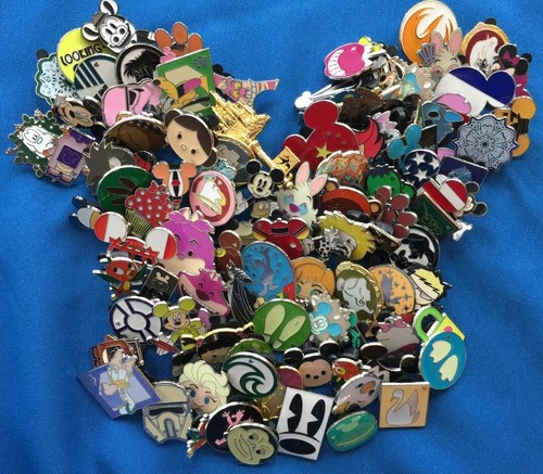 Disney assorted pin trading - pin,