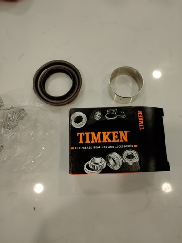 Th400 rear bush and seal - rear,