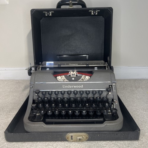 Underwood champion portable - underwood,