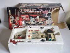 Vintage Transformers Hasbro 1985 - Autobot Battle Station Metroplex - Boxed