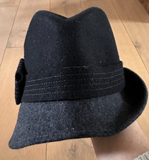 ladies black wool trilby cloche hat made in Italy 100% wool grey brim two-tone