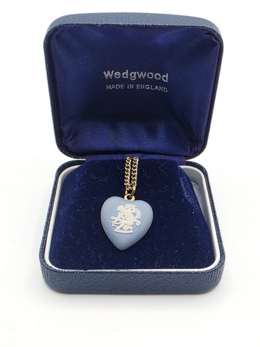 Vintage 1970s wedgwood - wedgwood, blue
