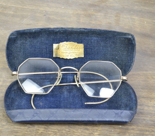 Vintage gold toned - vintage,