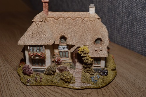 Lilliput lane the - lane, royal