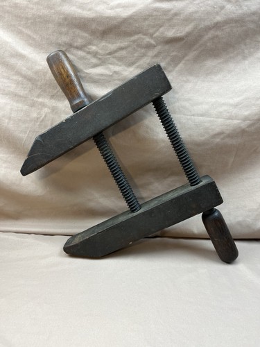 Antique all wooden clamp vice - all,