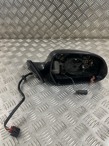Audi 2013 right side - audi,