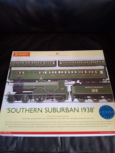Hornby r2813 southern suburban - hornby,