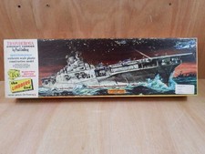Lindberg Ticonderoga U.S. Aircraft Carrier kit *1960s kit *completeness unknown*