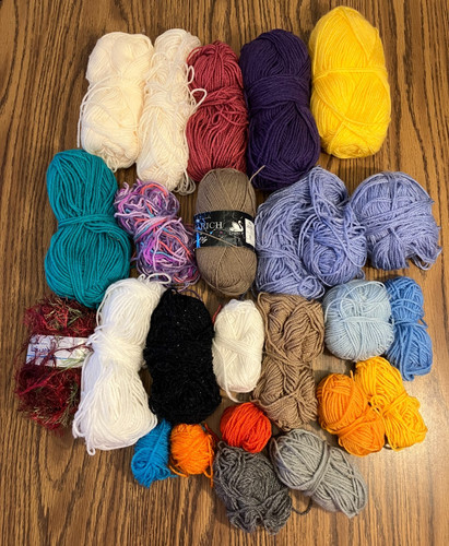 Assorted wool oddments - assorted,