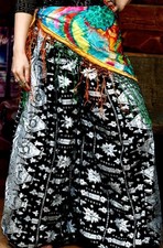 WHITE ON BLACK TRIBAL PRINT