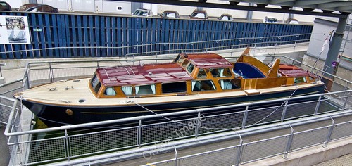Photo 12x8 royal yacht - royal,