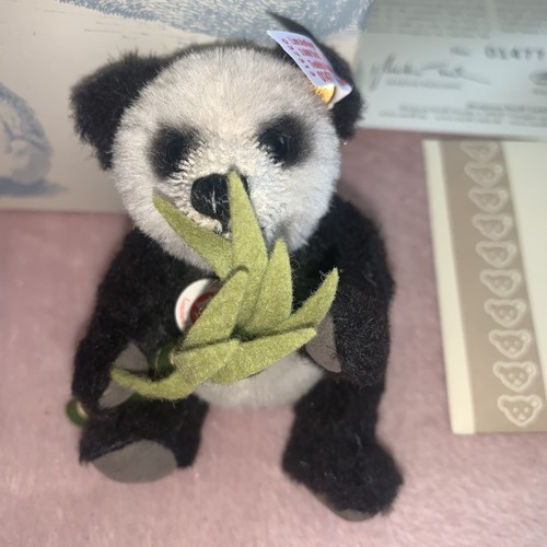 Steiff panda with bamboo - steiff, 🐼