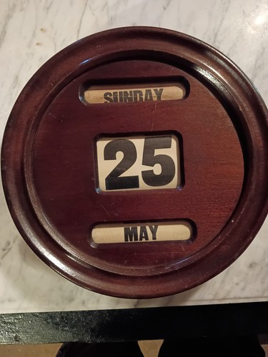 Antique english oak perpetual - oak,